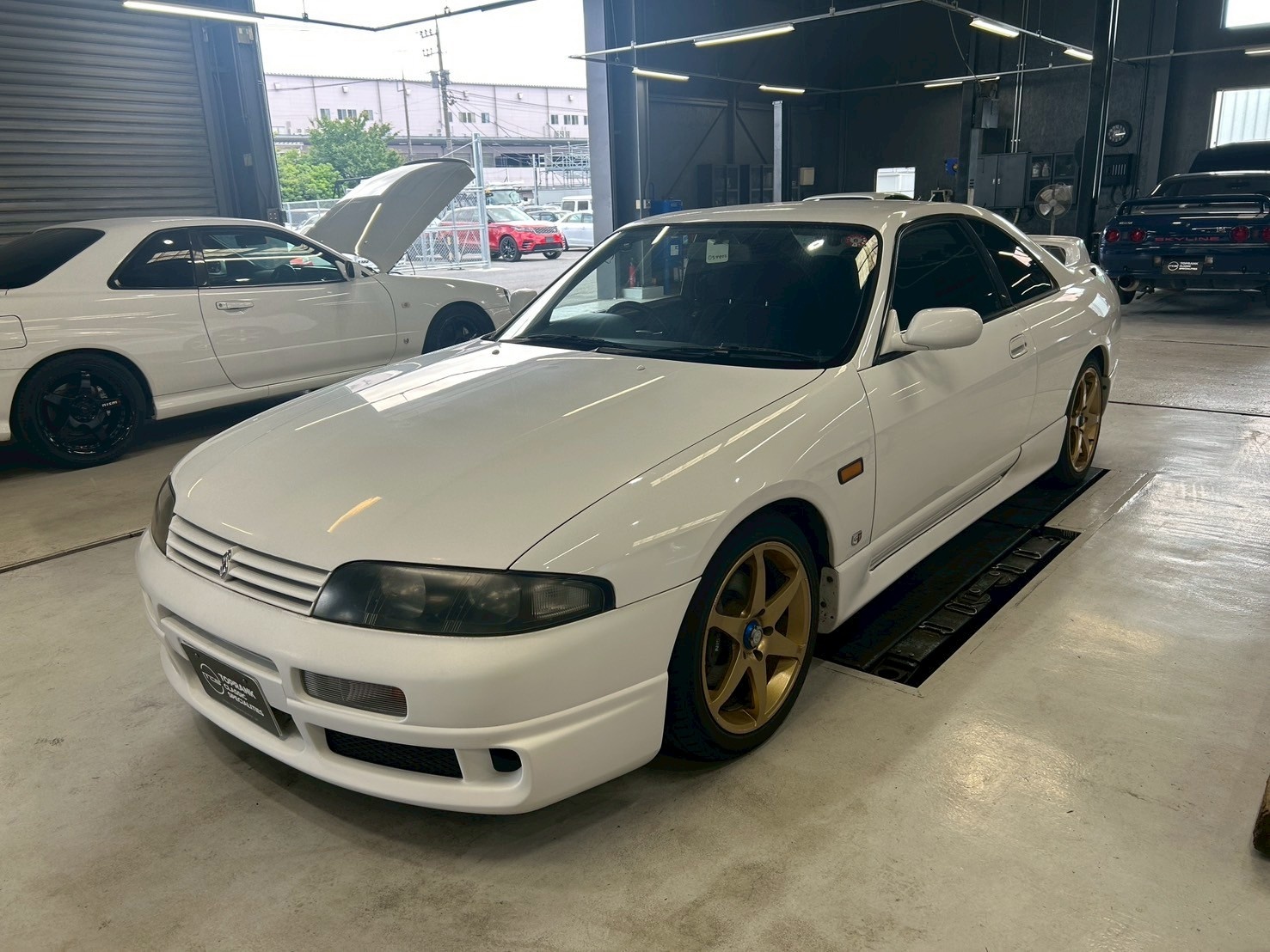 1996 Nissan SKYLINE Future inventory Nissan ECR33 Skyline R33