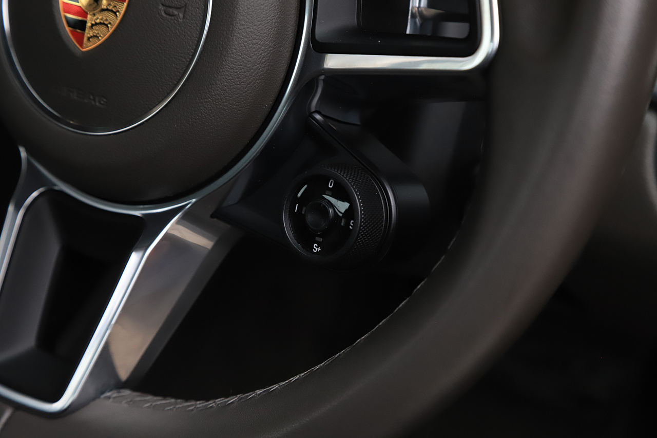 2018 Porsche 718 CAYMAN 