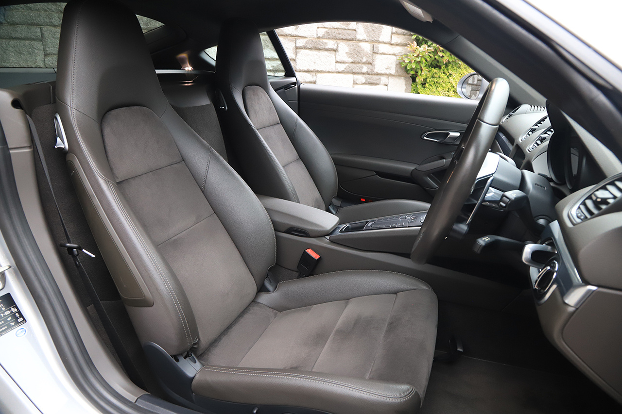 2018 Porsche 718 CAYMAN 