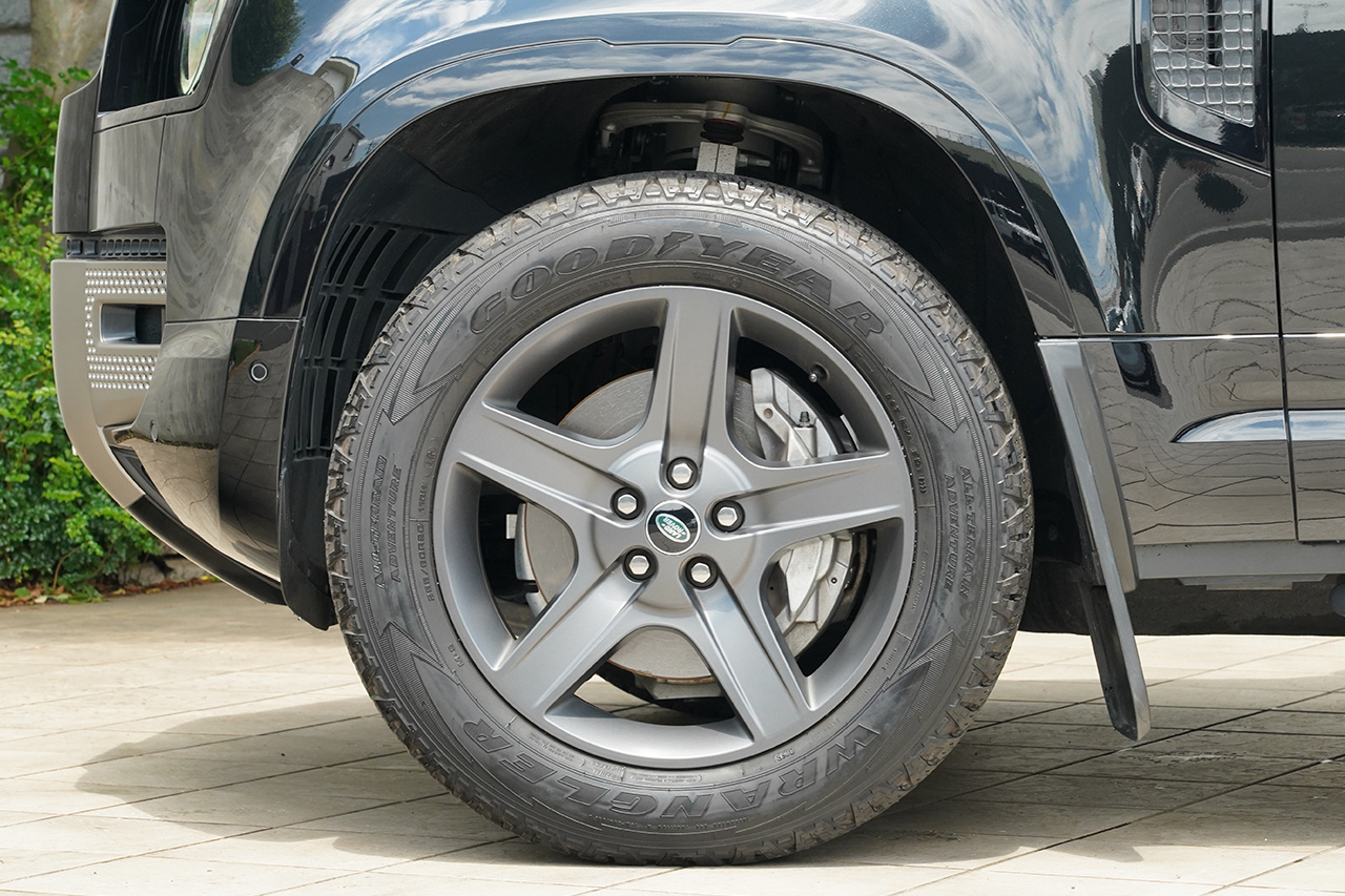2023 Land Rover DEFENDER 