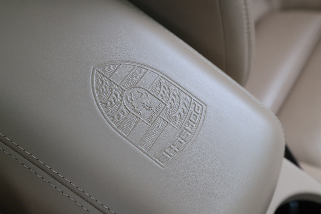 2022 Porsche MACAN null