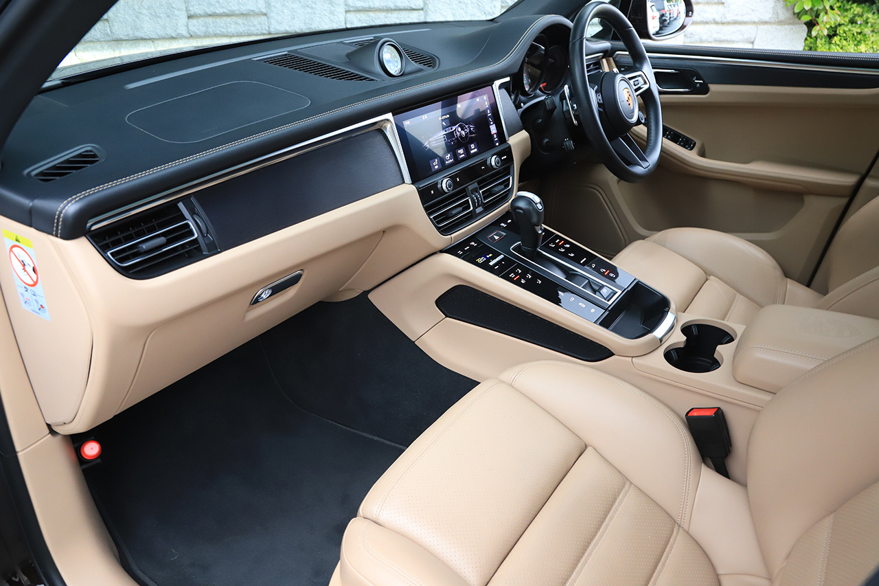 2022 Porsche MACAN null