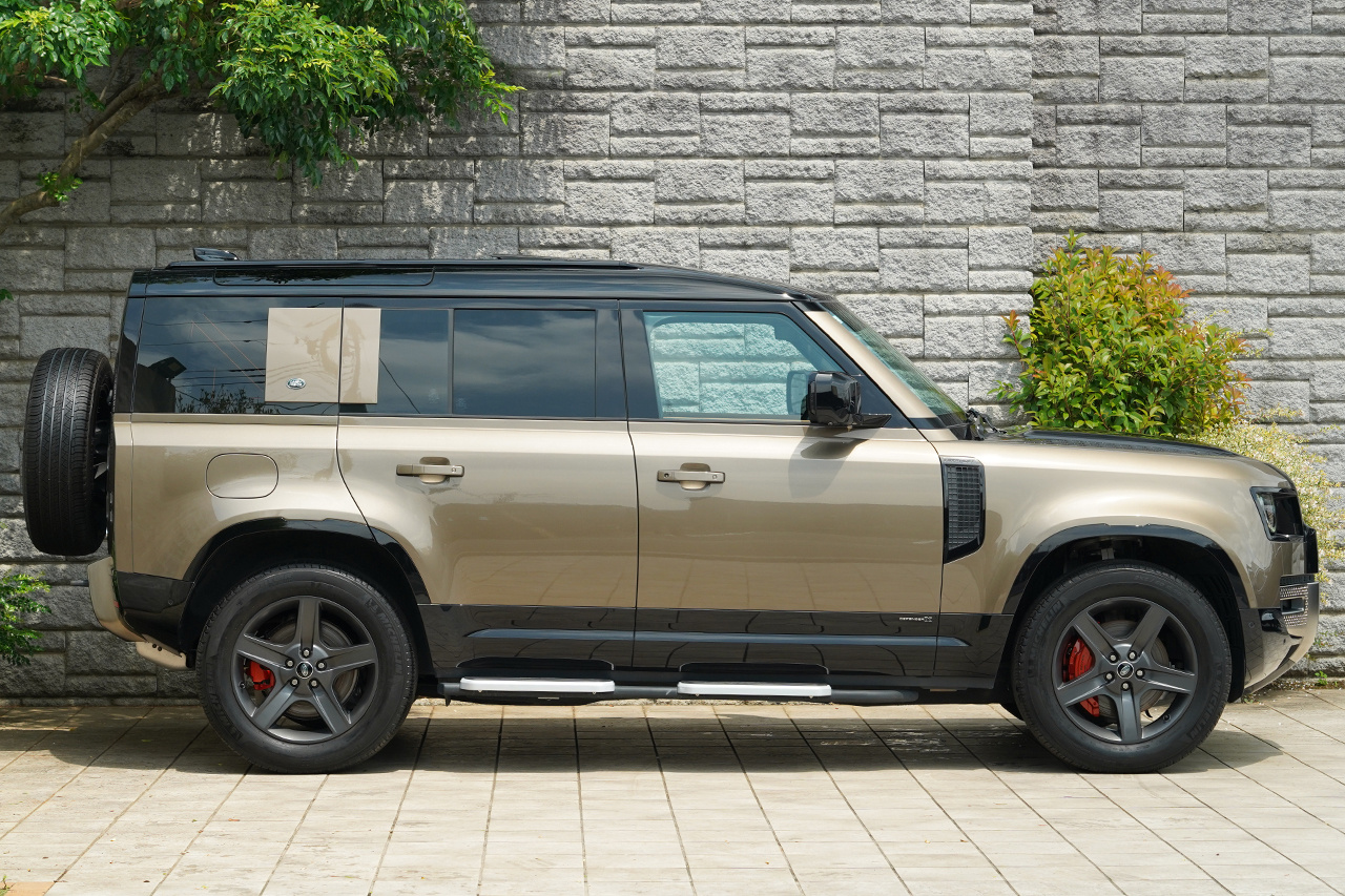 2022 Land Rover DEFENDER null