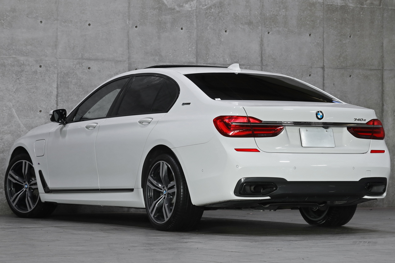 2016 BMW 7 SERIES null