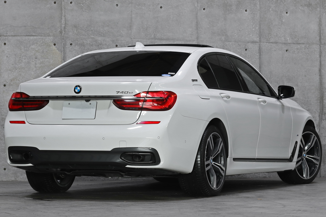 2016 BMW 7 SERIES null
