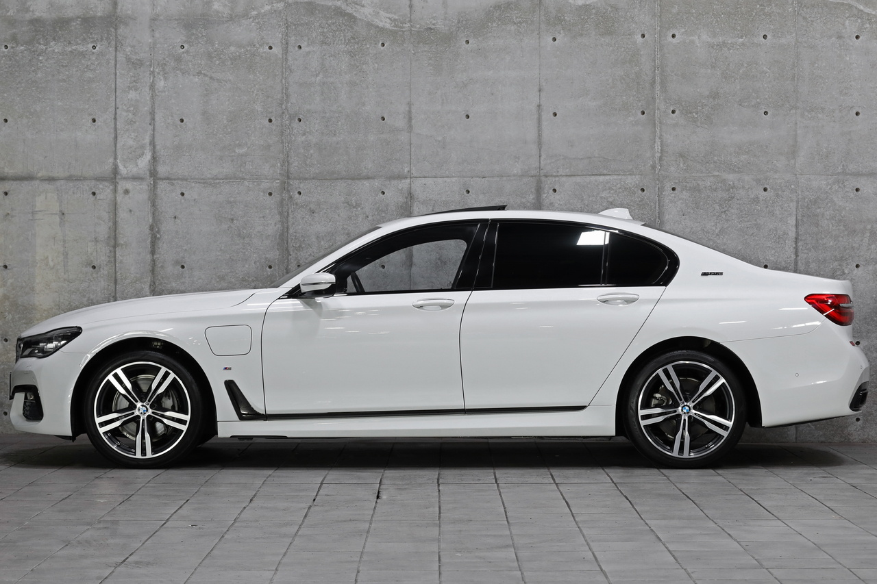 2016 BMW 7 SERIES null