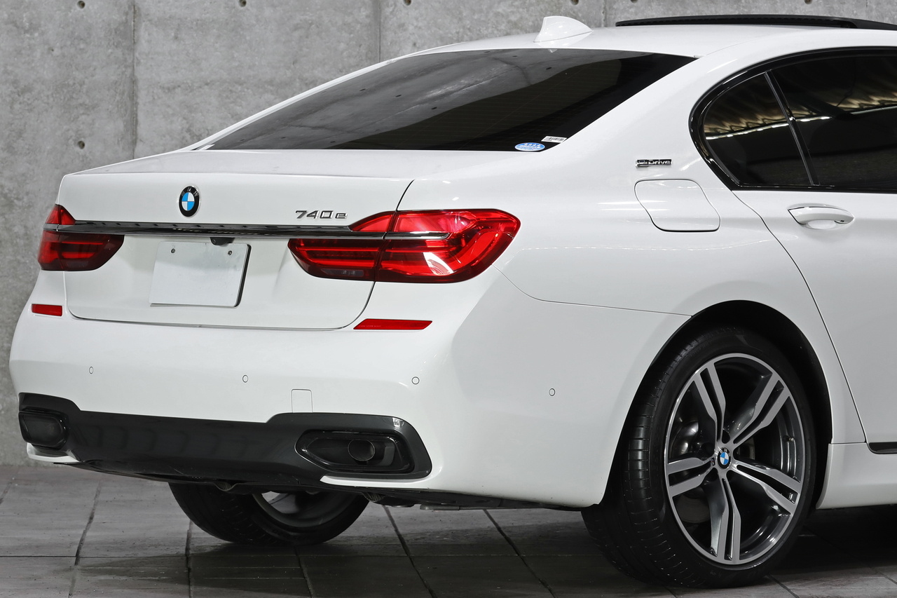 2016 BMW 7 SERIES null