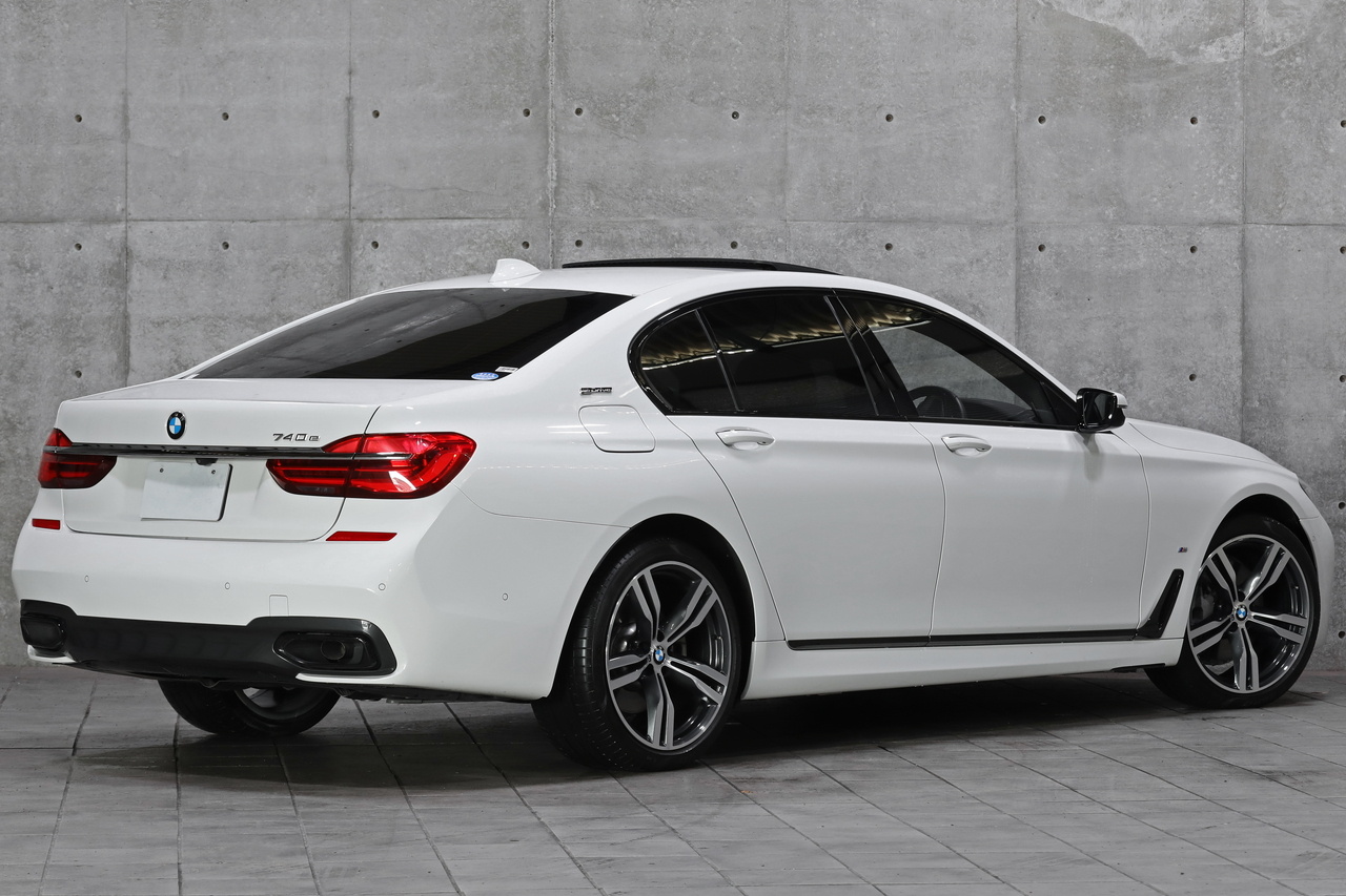 2016 BMW 7 SERIES null
