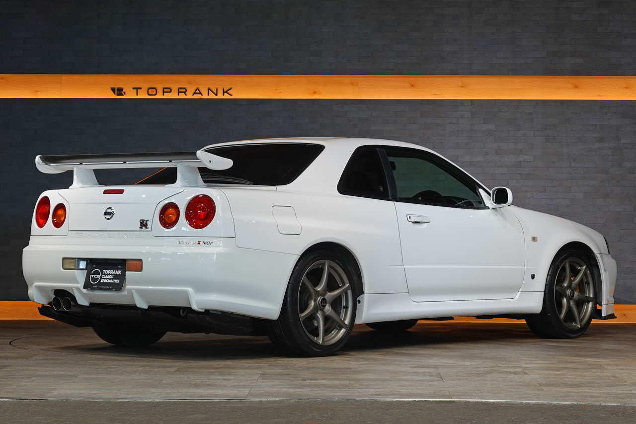 2002 Nissan SKYLINE GT-R BNR34 R34 Skyline GT-R V-Spec 2 Nür, Exterior Color White -QM1-, Nismo S-Tune Suspension