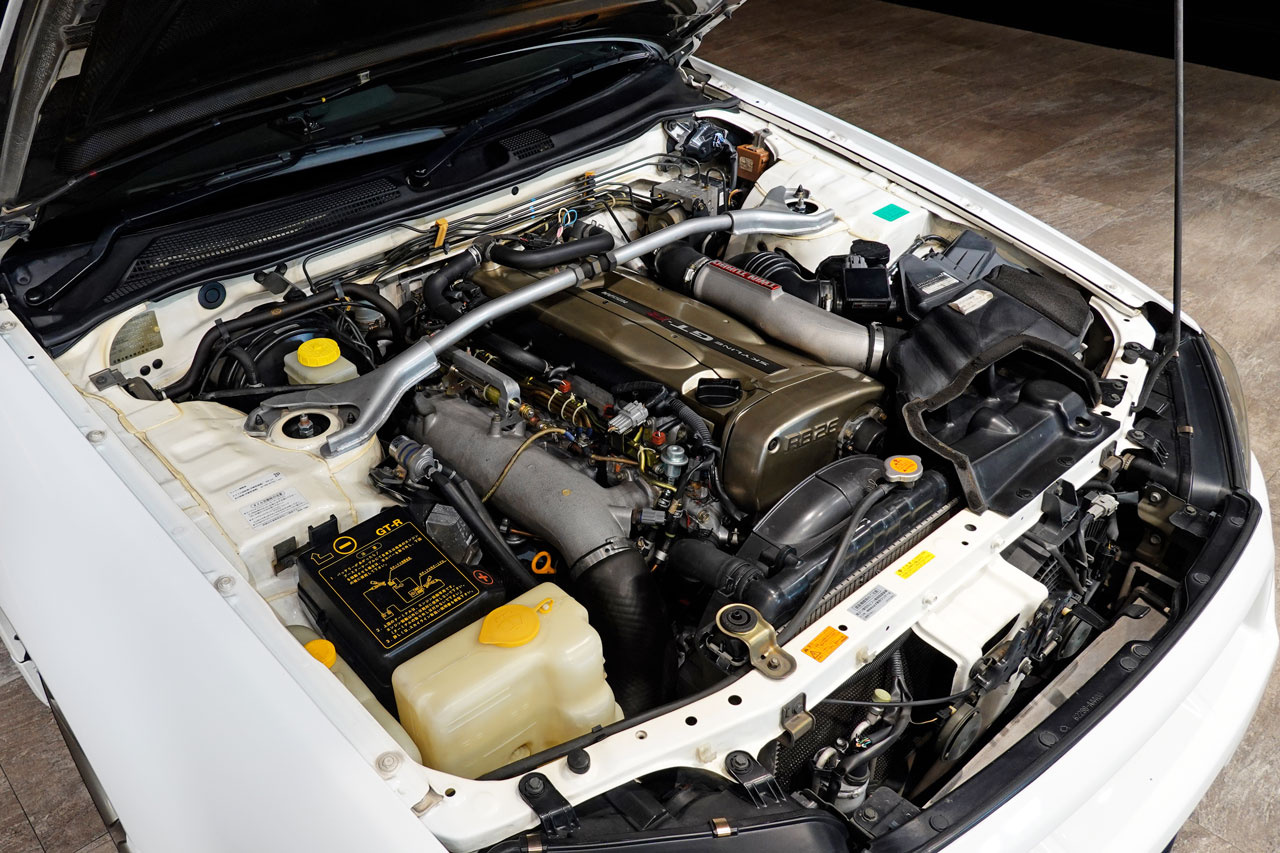 2002 Nissan SKYLINE GT-R BNR34 R34 Skyline GT-R V-Spec 2 Nür, Exterior Color White -QM1-, Nismo S-Tune Suspension