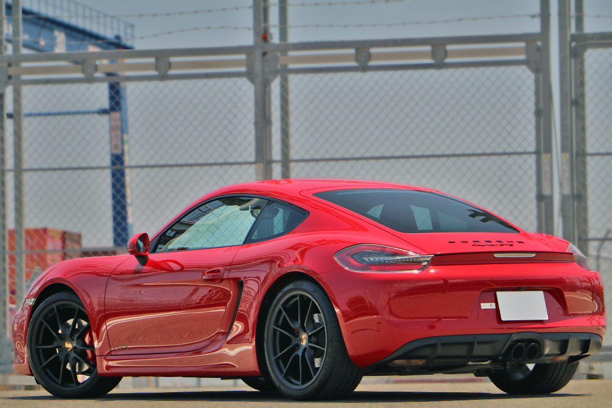 2016 Porsche CAYMAN null