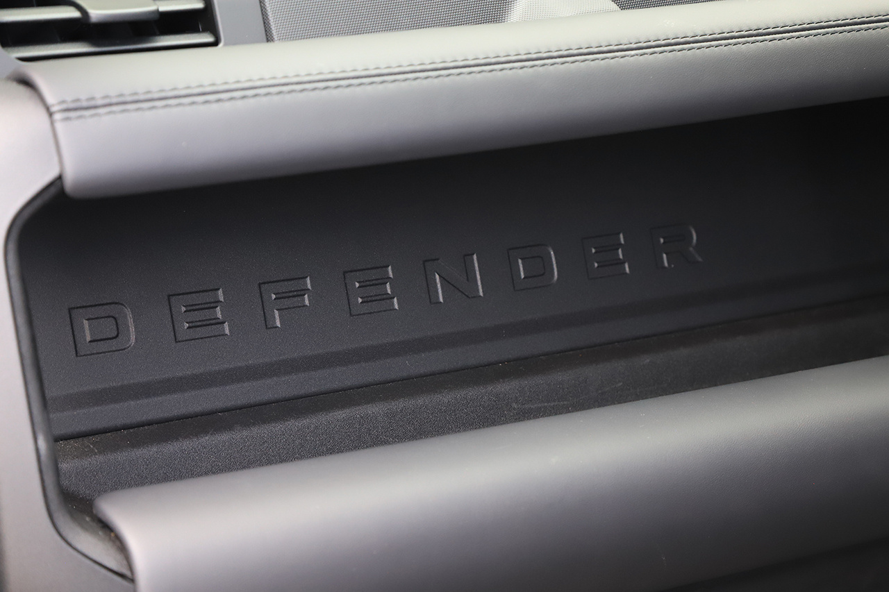 2024 Land Rover DEFENDER null