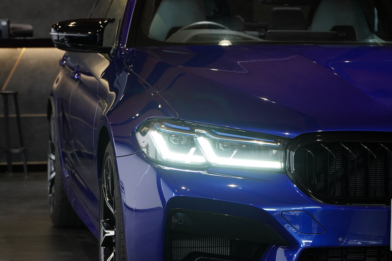 2023 BMW M5 null