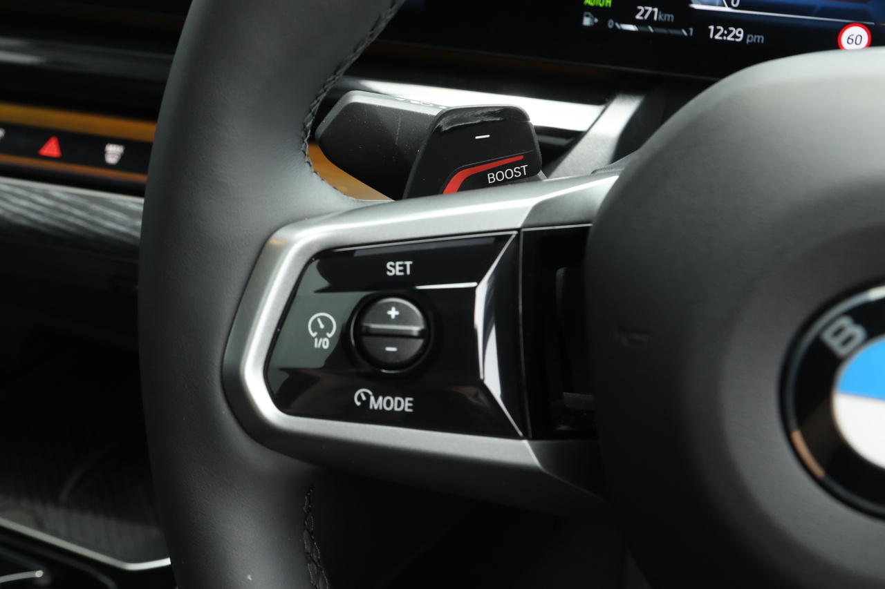 2025 BMW 5 SERIES null