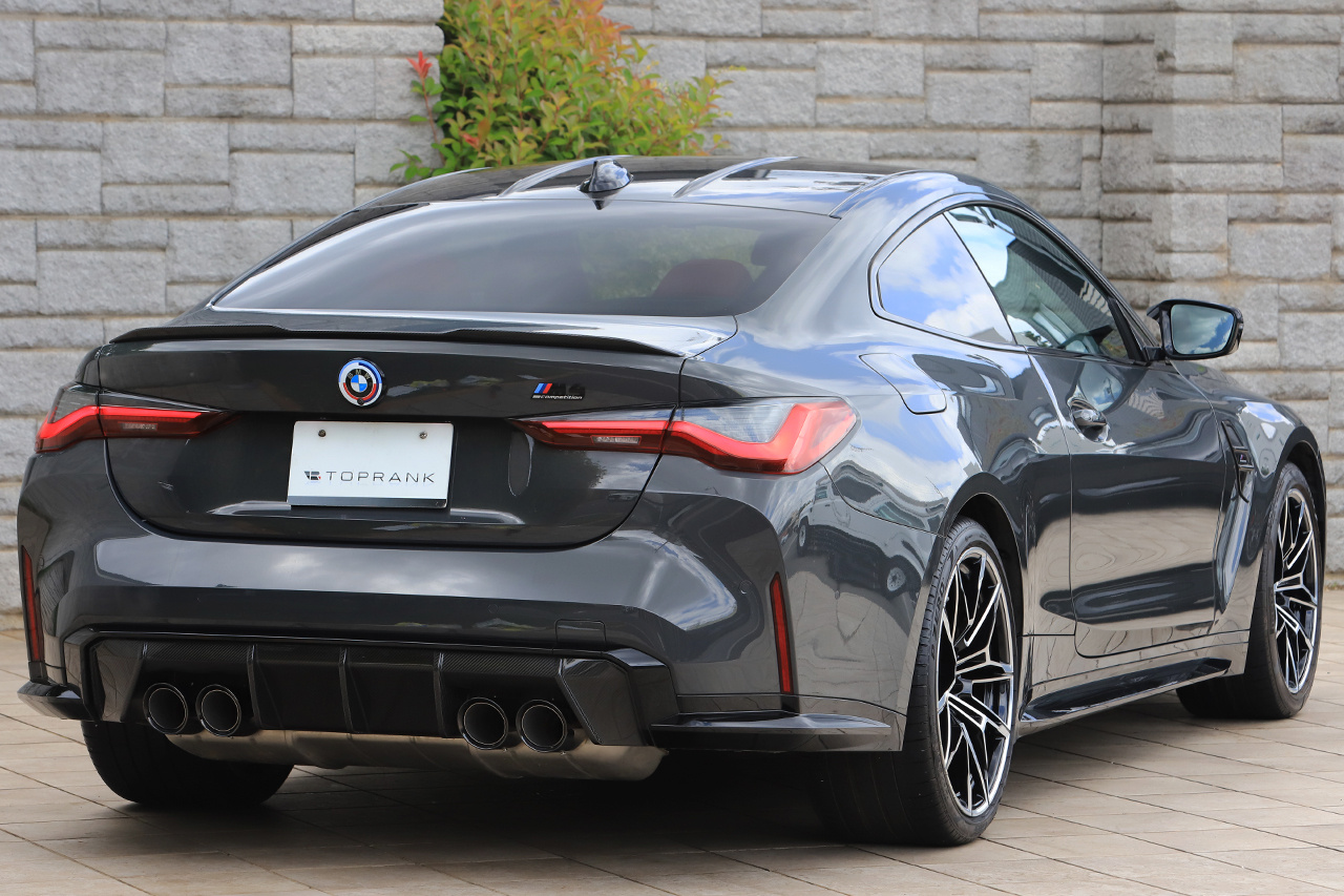 2023 BMW M4 