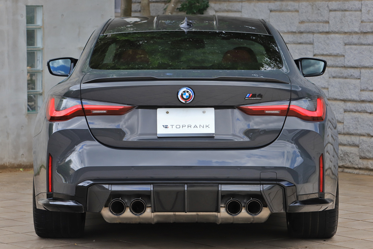 2023 BMW M4 