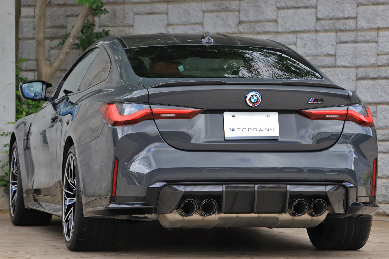 2023 BMW M4 