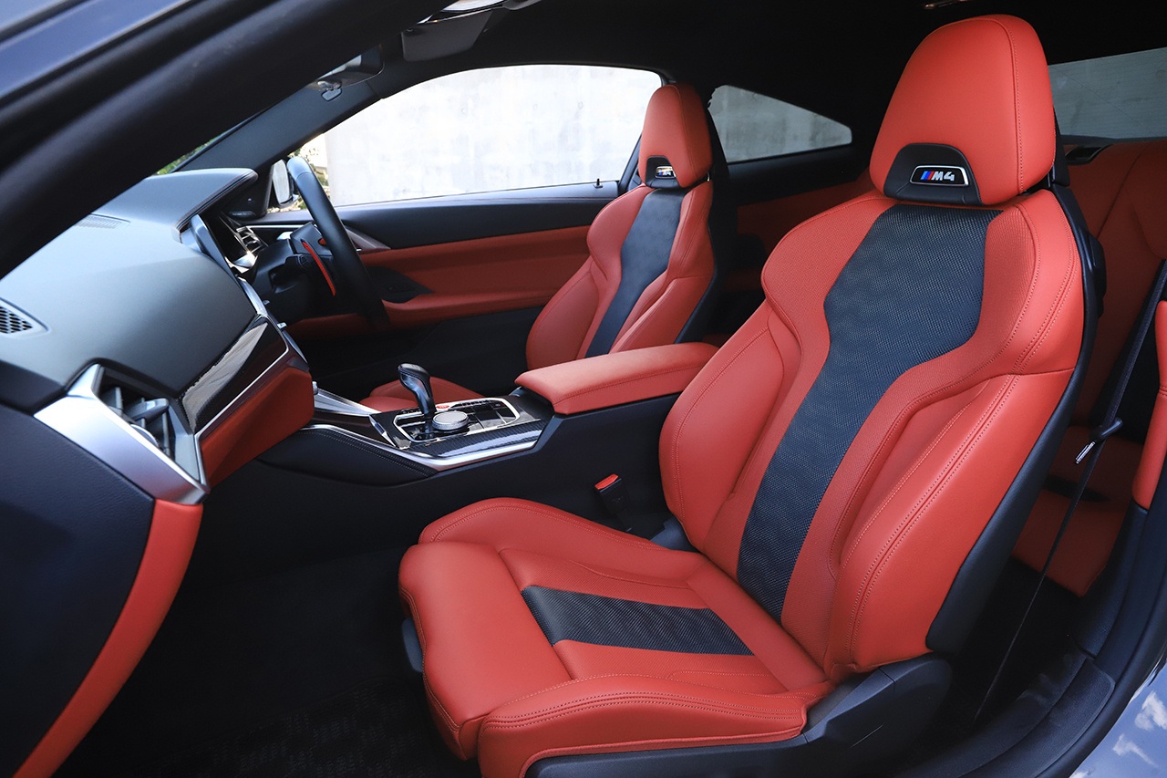2023 BMW M4 