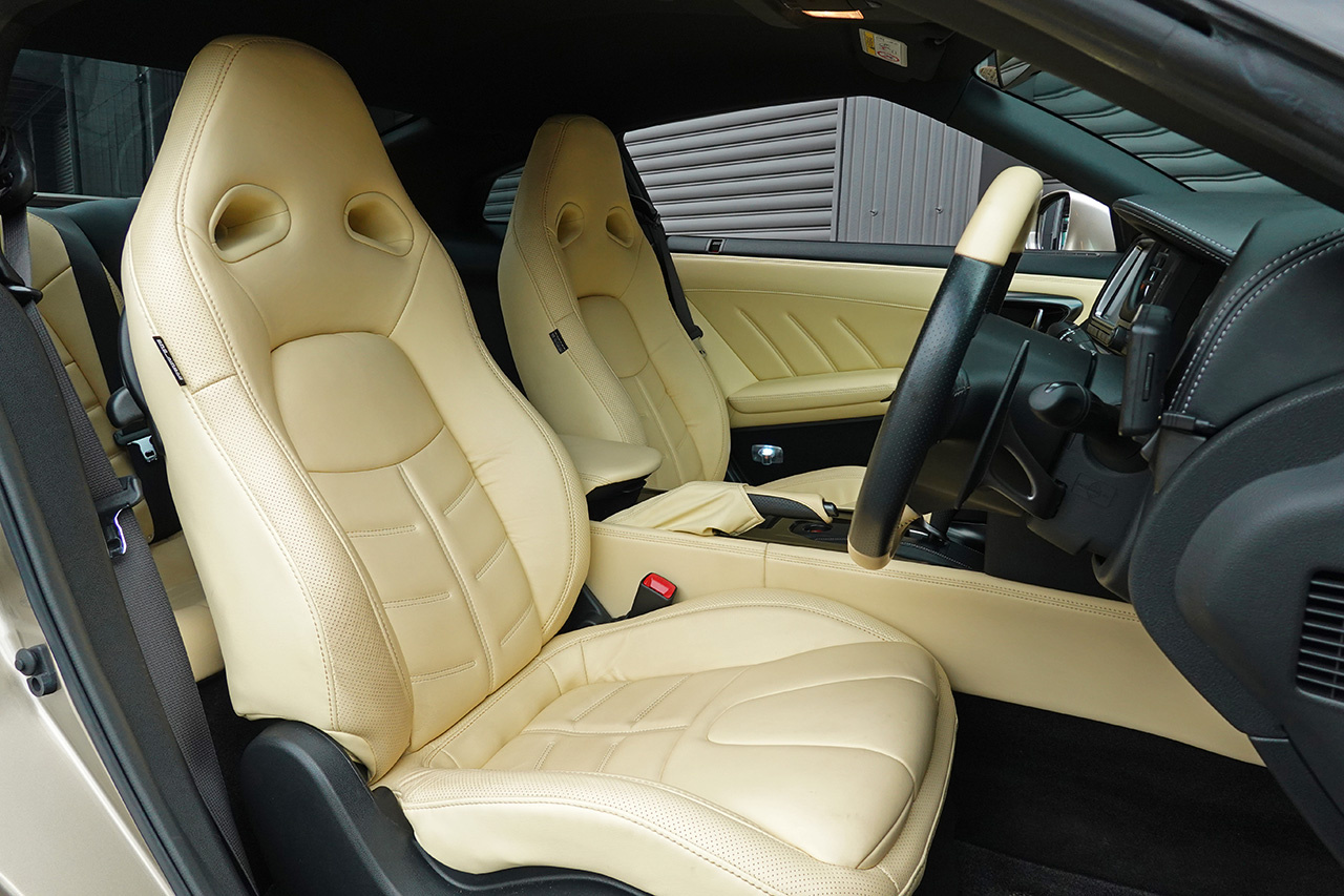 2015 Nissan GT-R R35 GT-R 45th Aniversary, Limited to 45 Units, Ivory Leather Interior, NISMO Sports Resetting