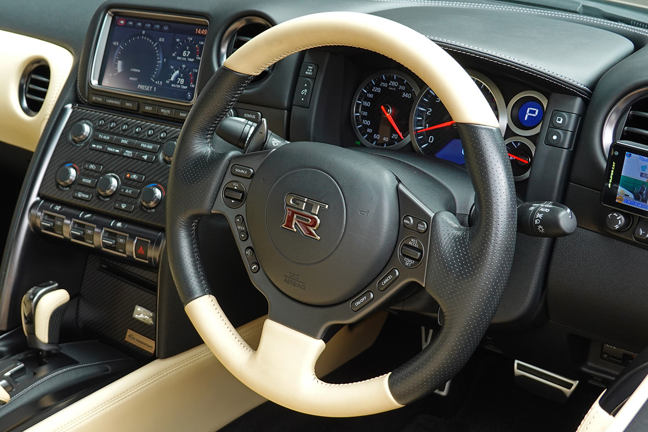 2015 Nissan GT-R R35 GT-R 45th Aniversary, Limited to 45 Units, Ivory Leather Interior, NISMO Sports Resetting