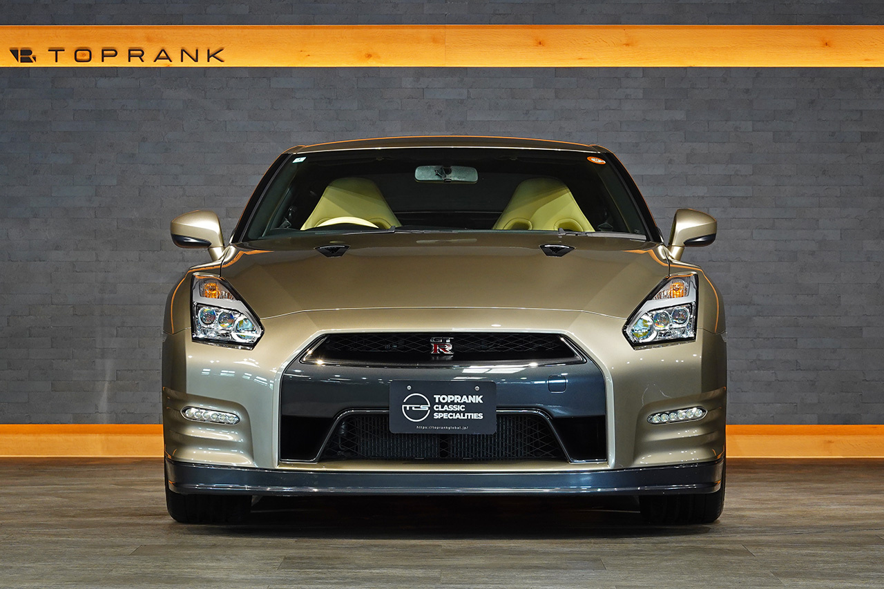2015 Nissan GT-R R35 GT-R 45th Aniversary, Limited to 45 Units, Ivory Leather Interior, NISMO Sports Resetting