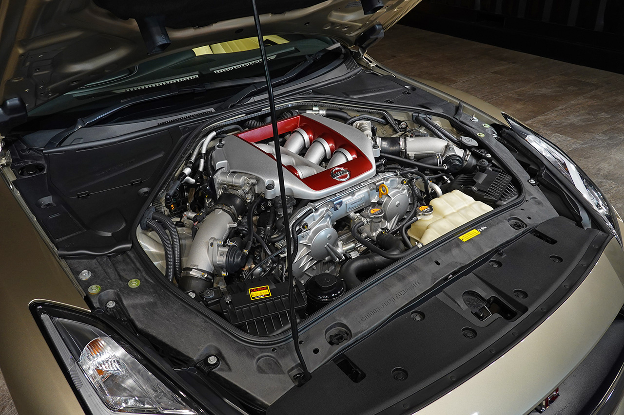 2015 Nissan GT-R R35 GT-R 45th Aniversary, Limited to 45 Units, Ivory Leather Interior, NISMO Sports Resetting