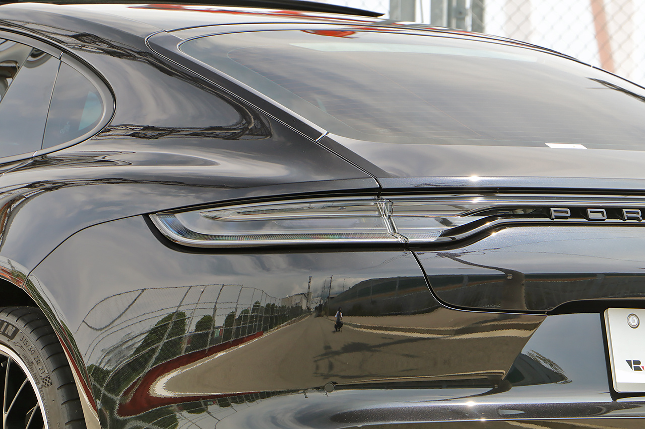 2023 Porsche PANAMERA null