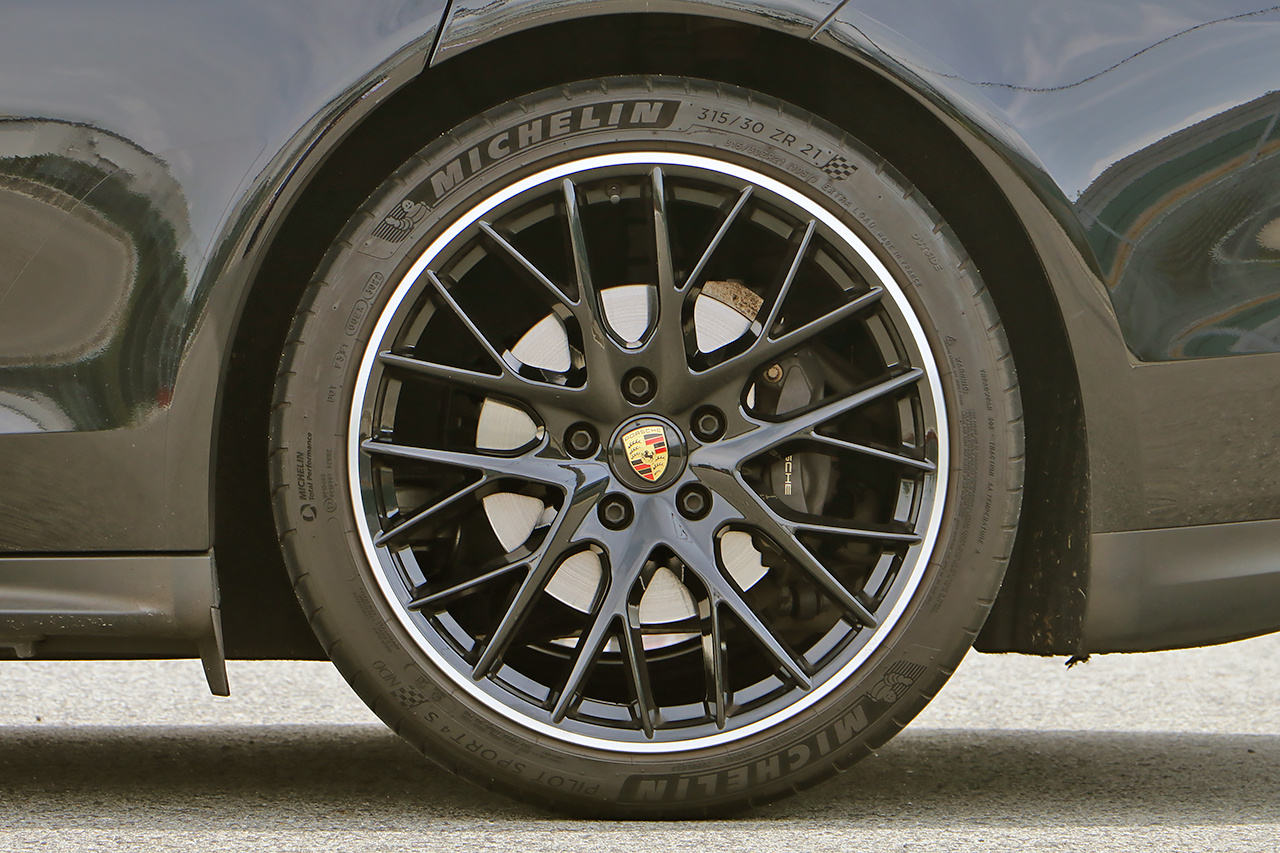 2023 Porsche PANAMERA null