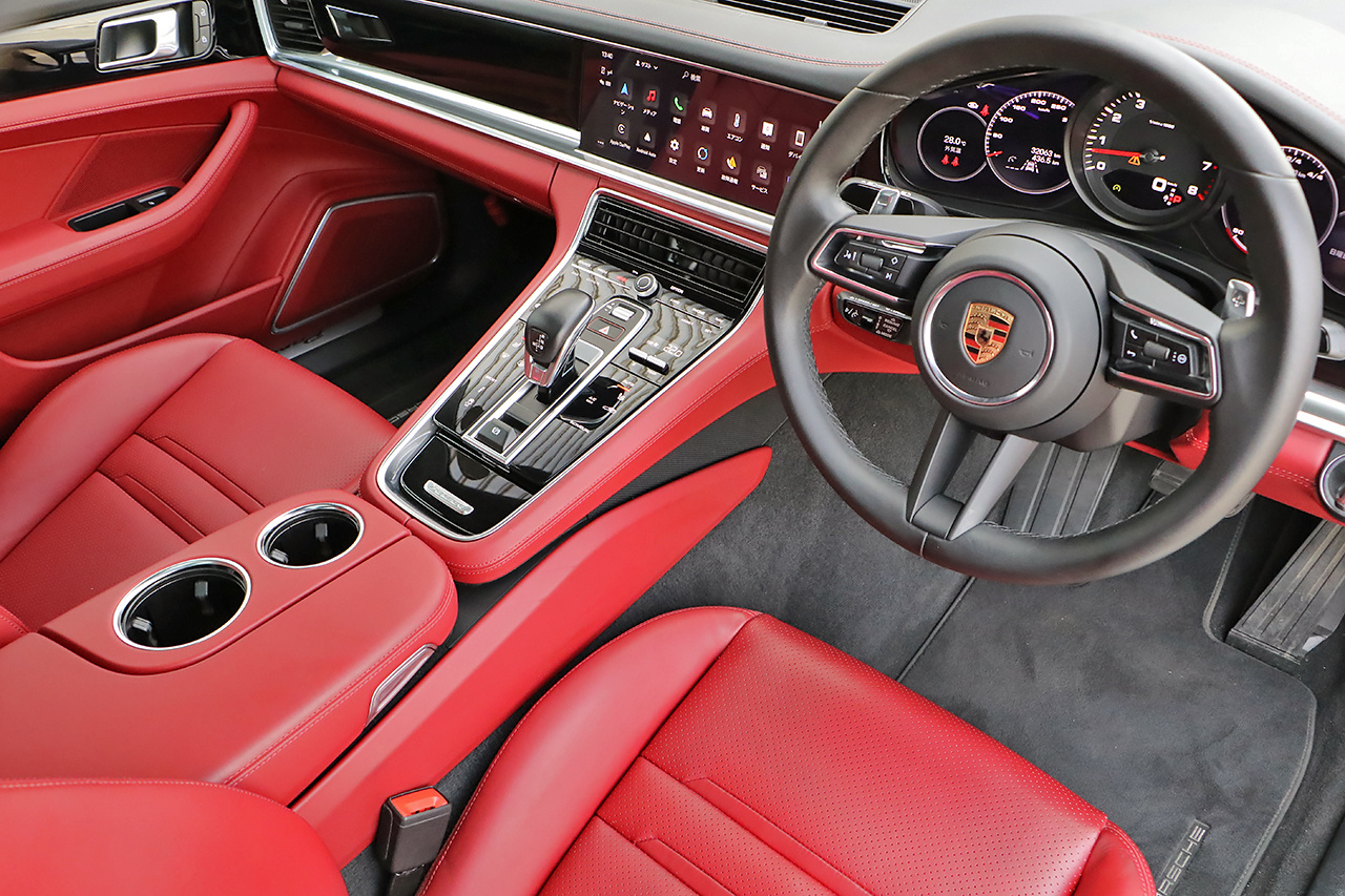 2023 Porsche PANAMERA null