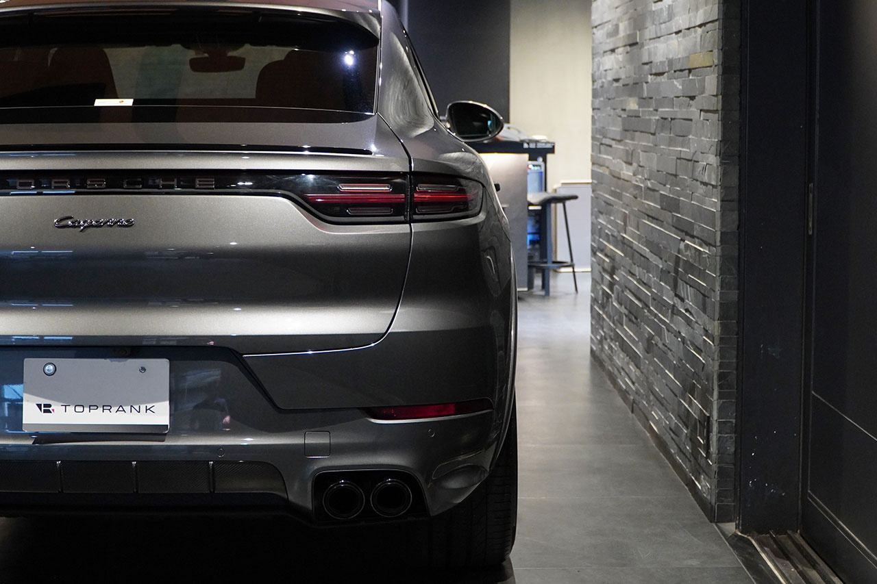 2020 Porsche CAYENNE null
