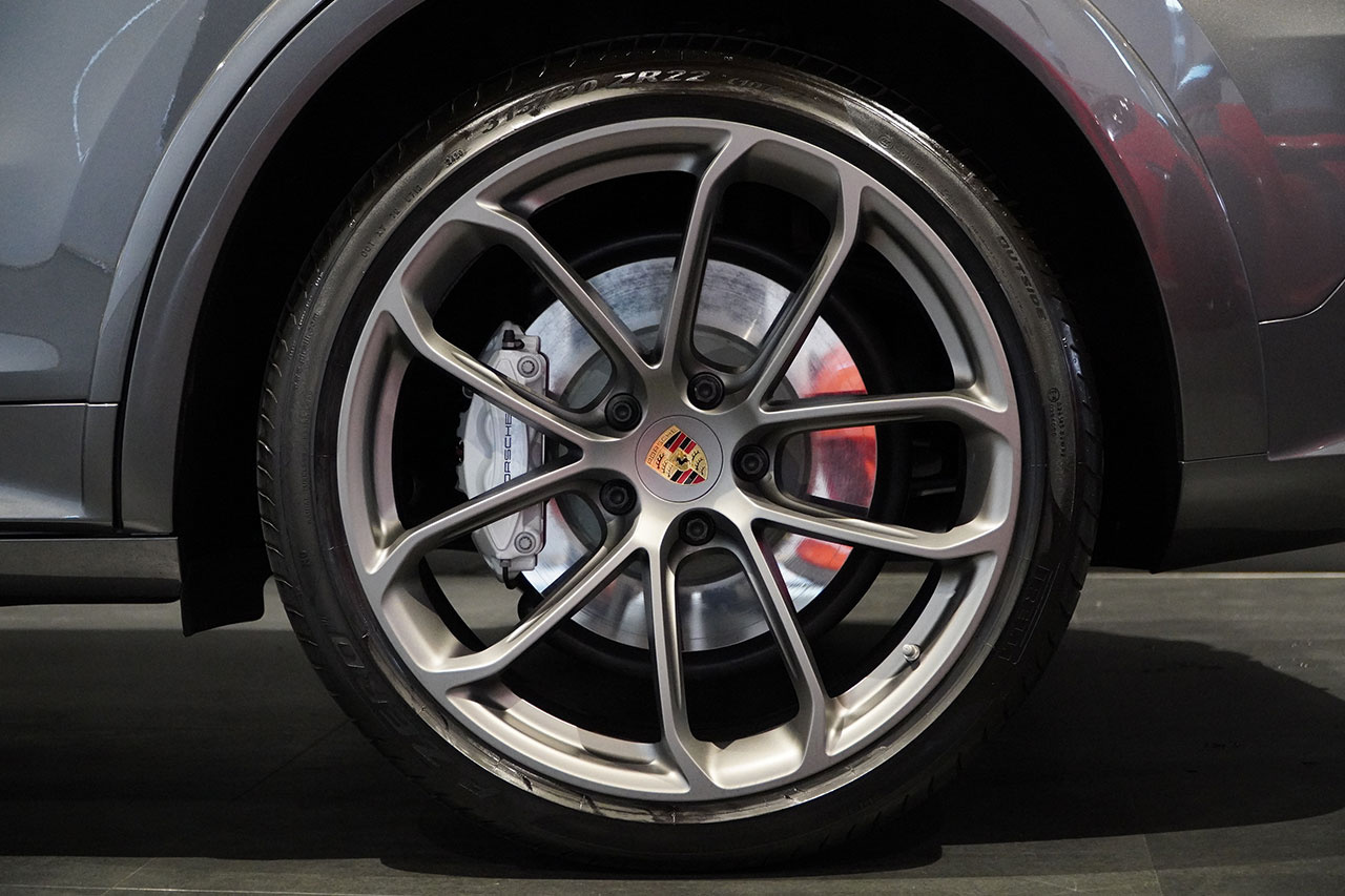 2020 Porsche CAYENNE null