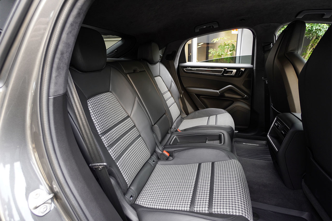 2020 Porsche CAYENNE null