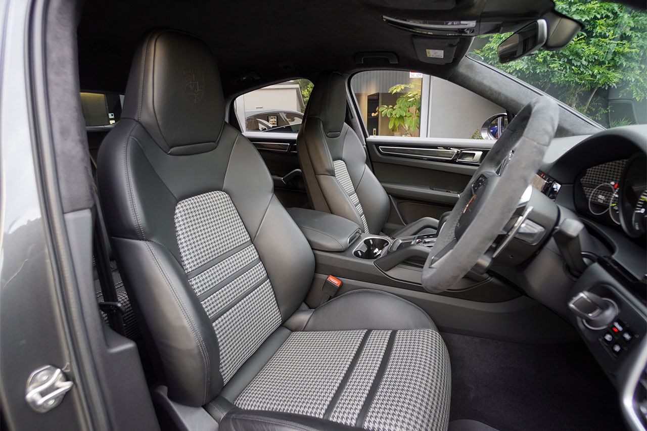2020 Porsche CAYENNE null