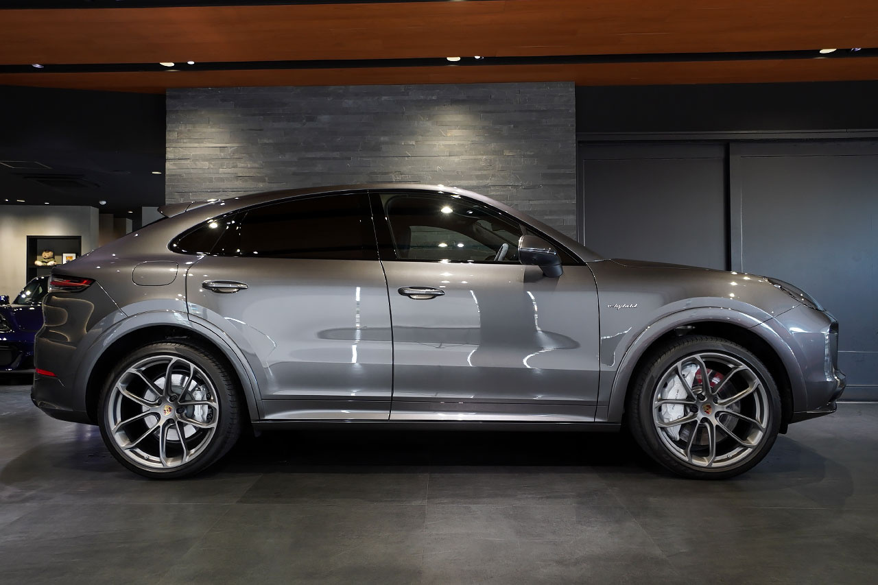 2020 Porsche CAYENNE null