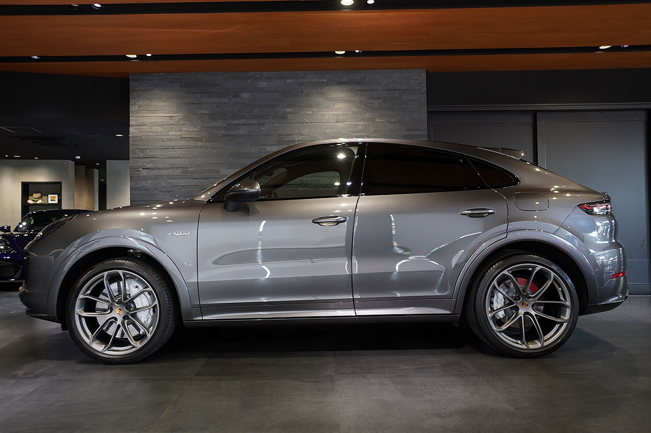 2020 Porsche CAYENNE null