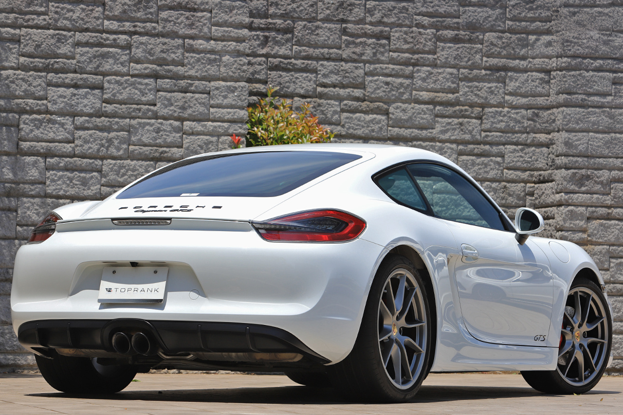 2016 Porsche CAYMAN 