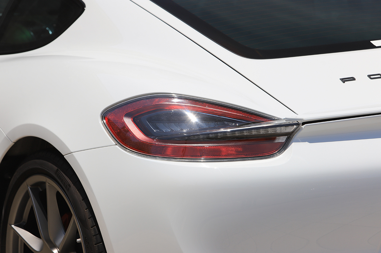 2016 Porsche CAYMAN 