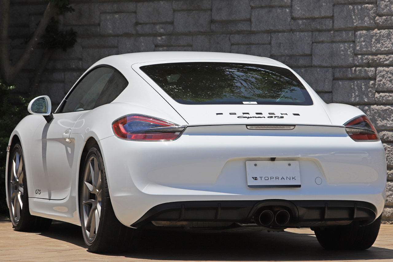 2016 Porsche CAYMAN 