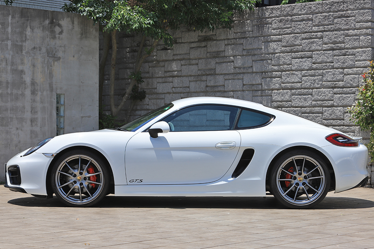2016 Porsche CAYMAN 