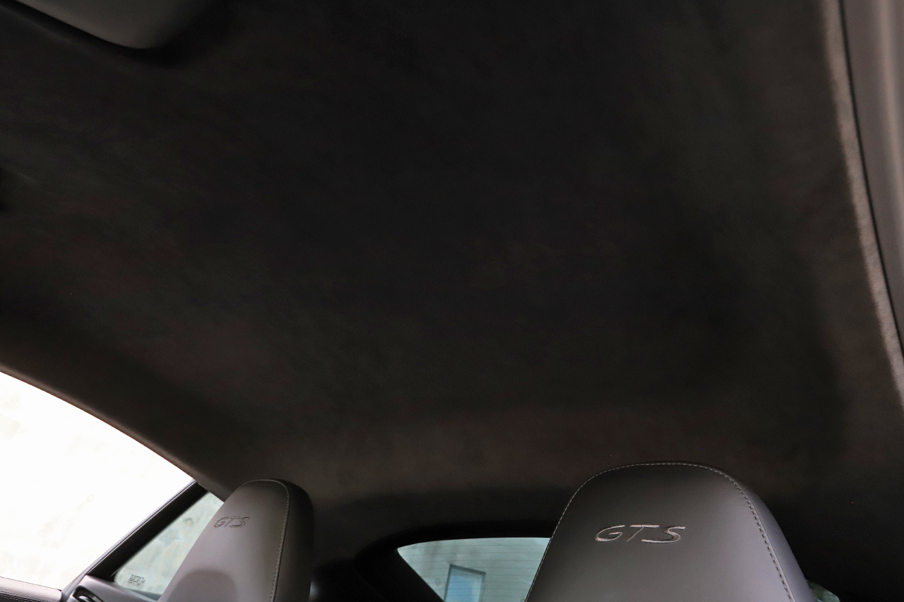 2016 Porsche CAYMAN 