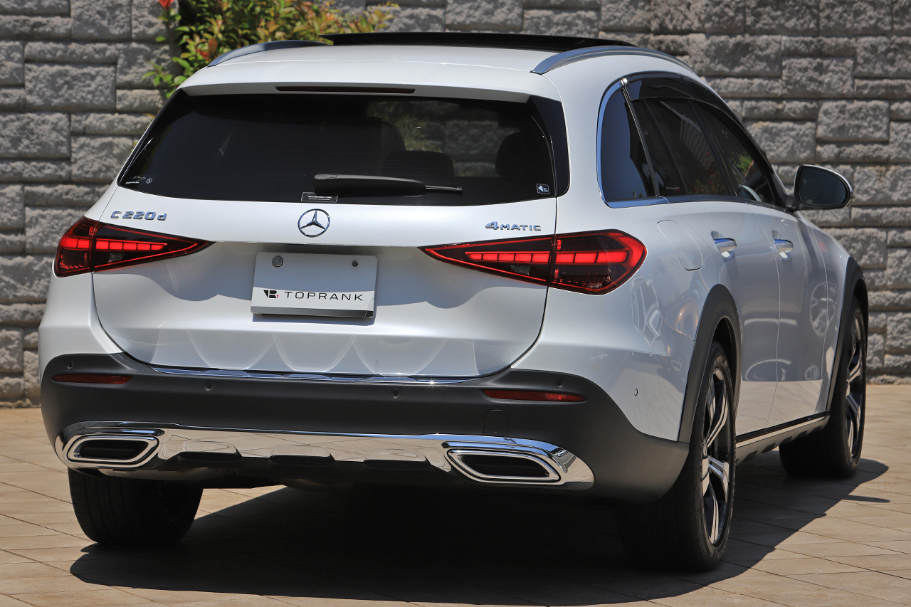 2022 Mercedes-Benz C CLASS 