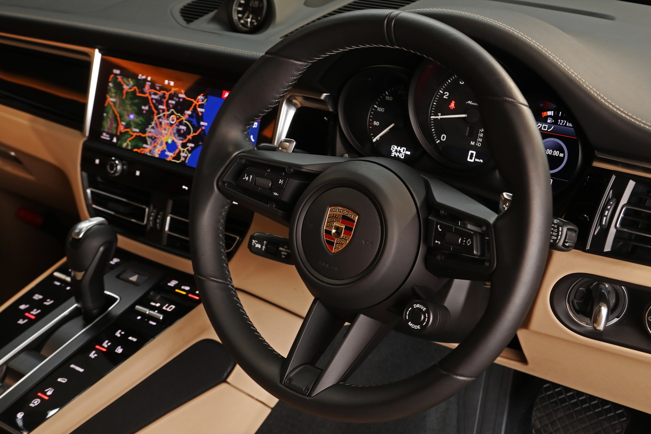 2024 Porsche MACAN null