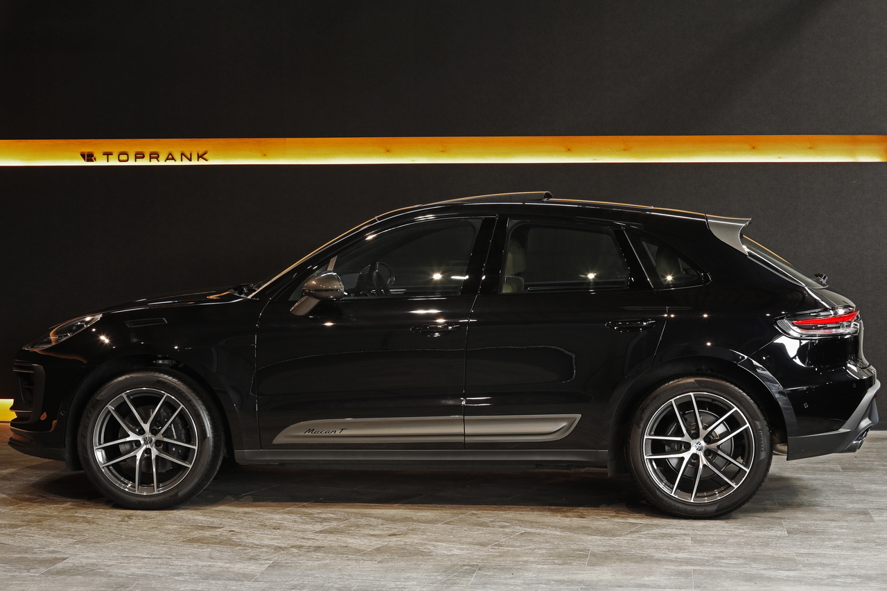 2024 Porsche MACAN null