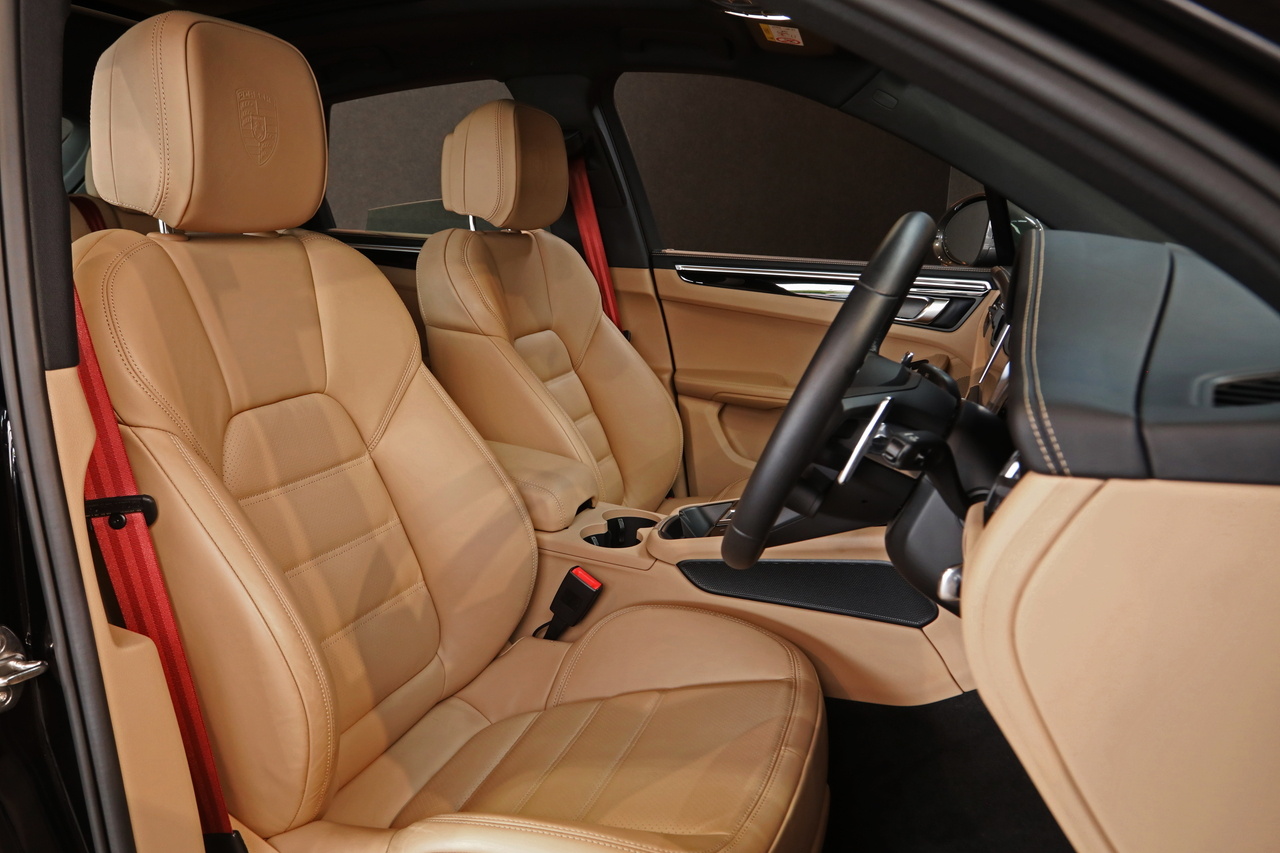 2024 Porsche MACAN null