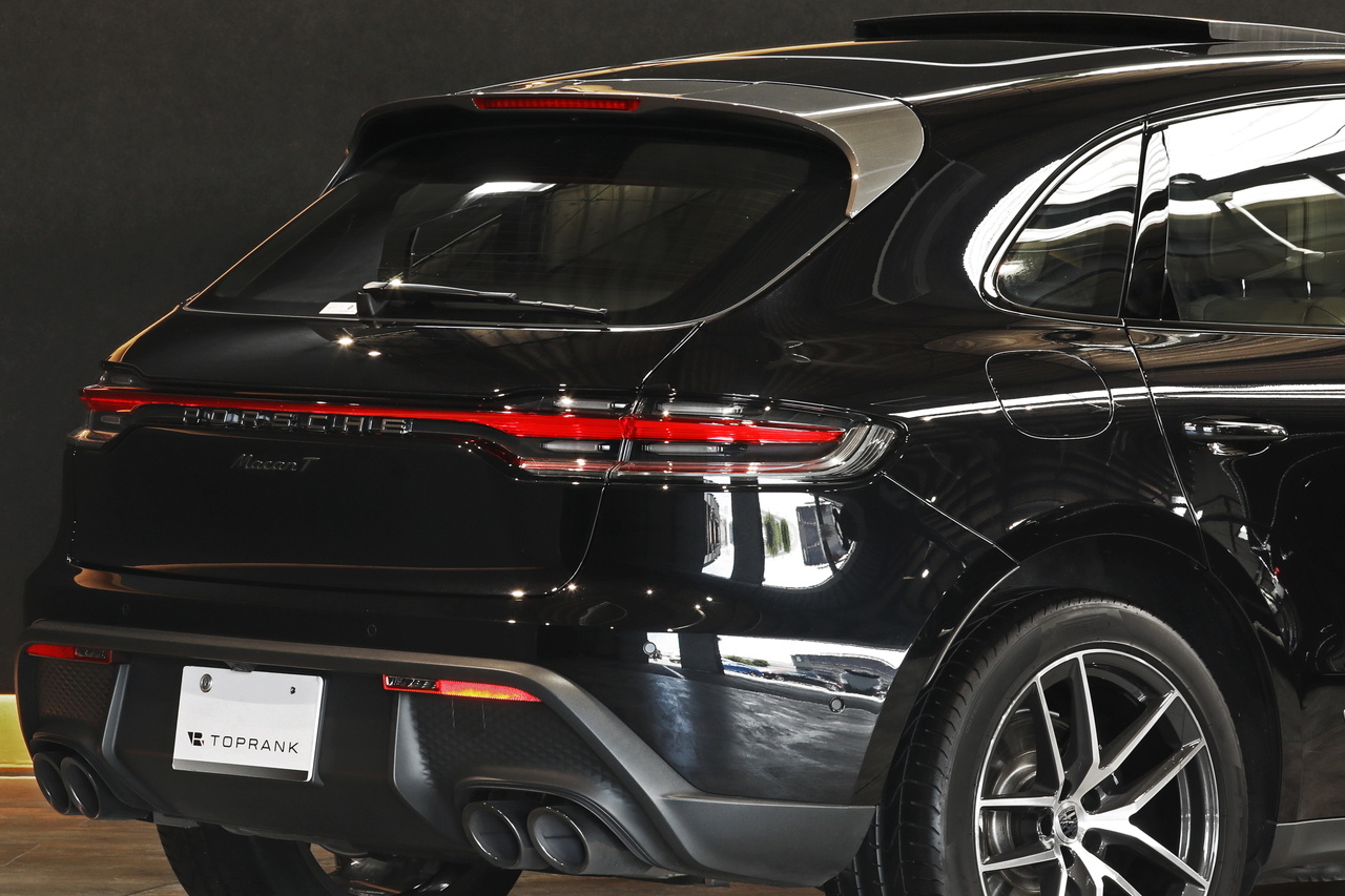 2024 Porsche MACAN null