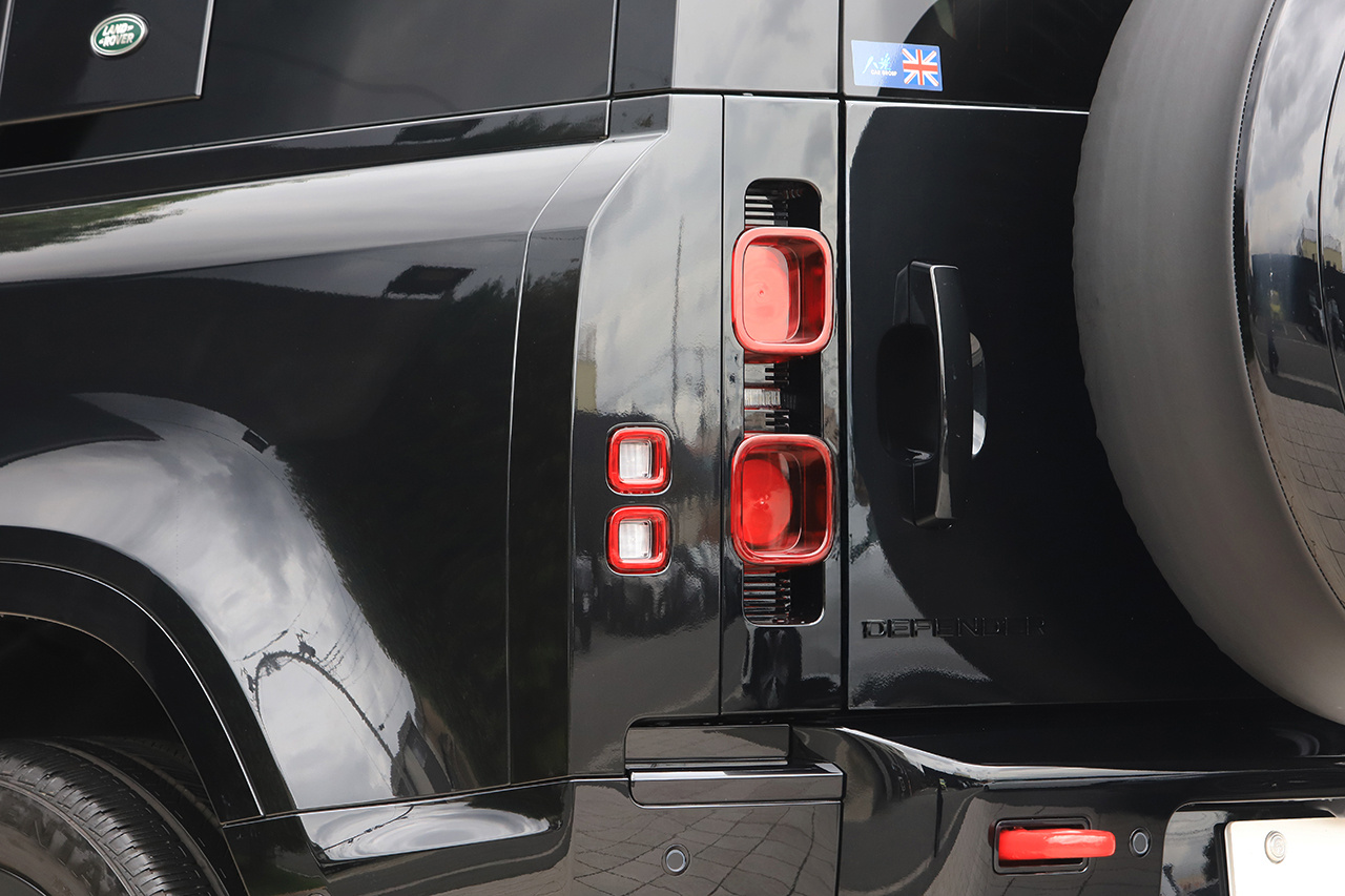 2024 Land Rover DEFENDER 