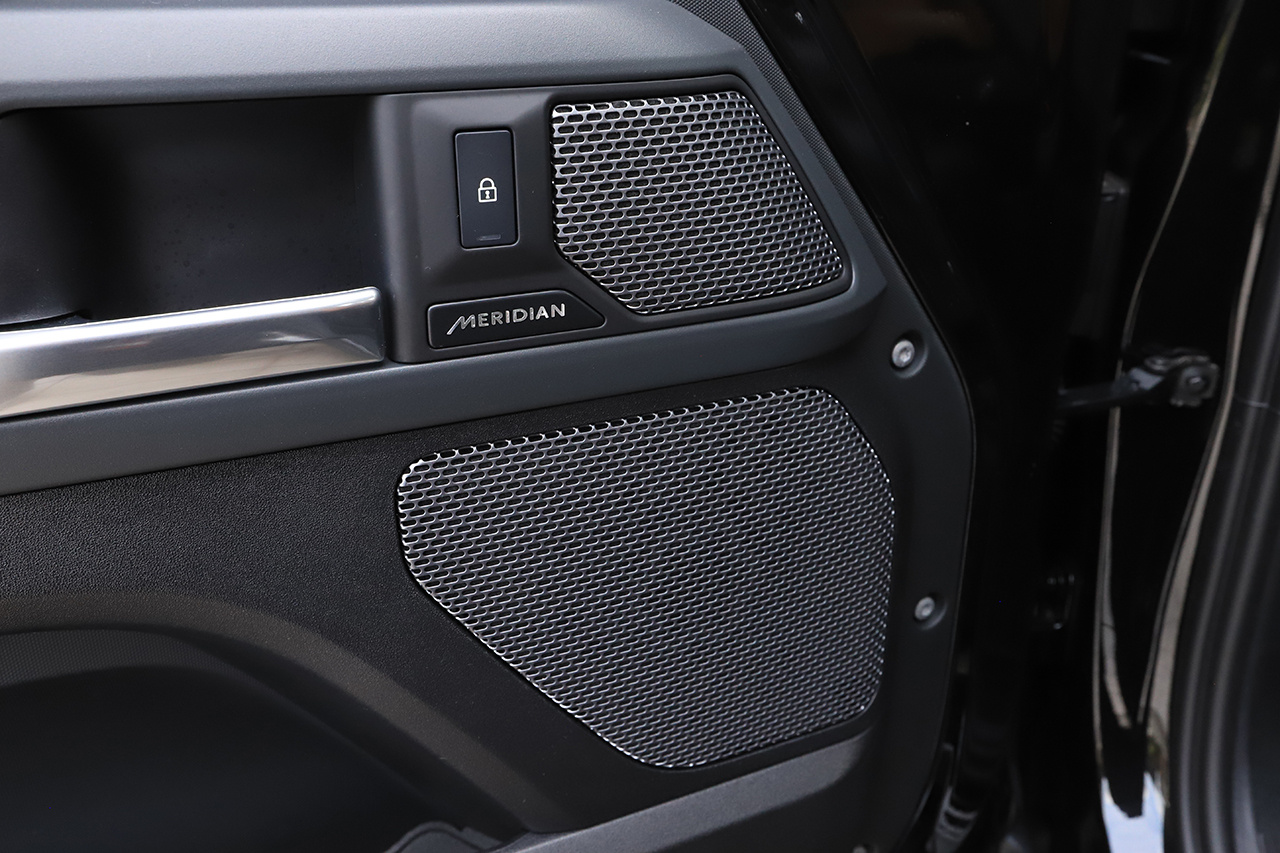 2024 Land Rover DEFENDER 
