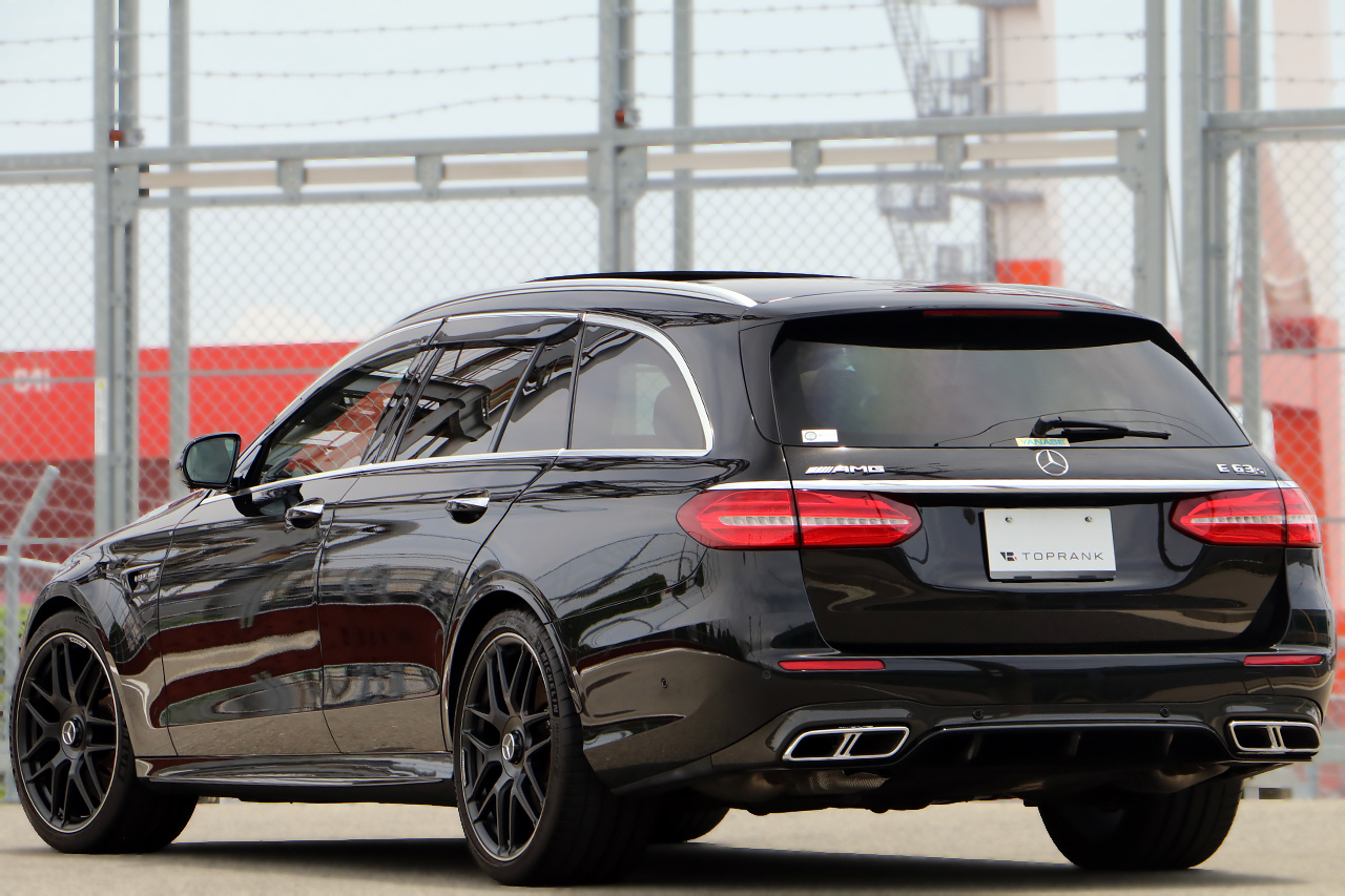 2018 Mercedes-AMG E CLASS null