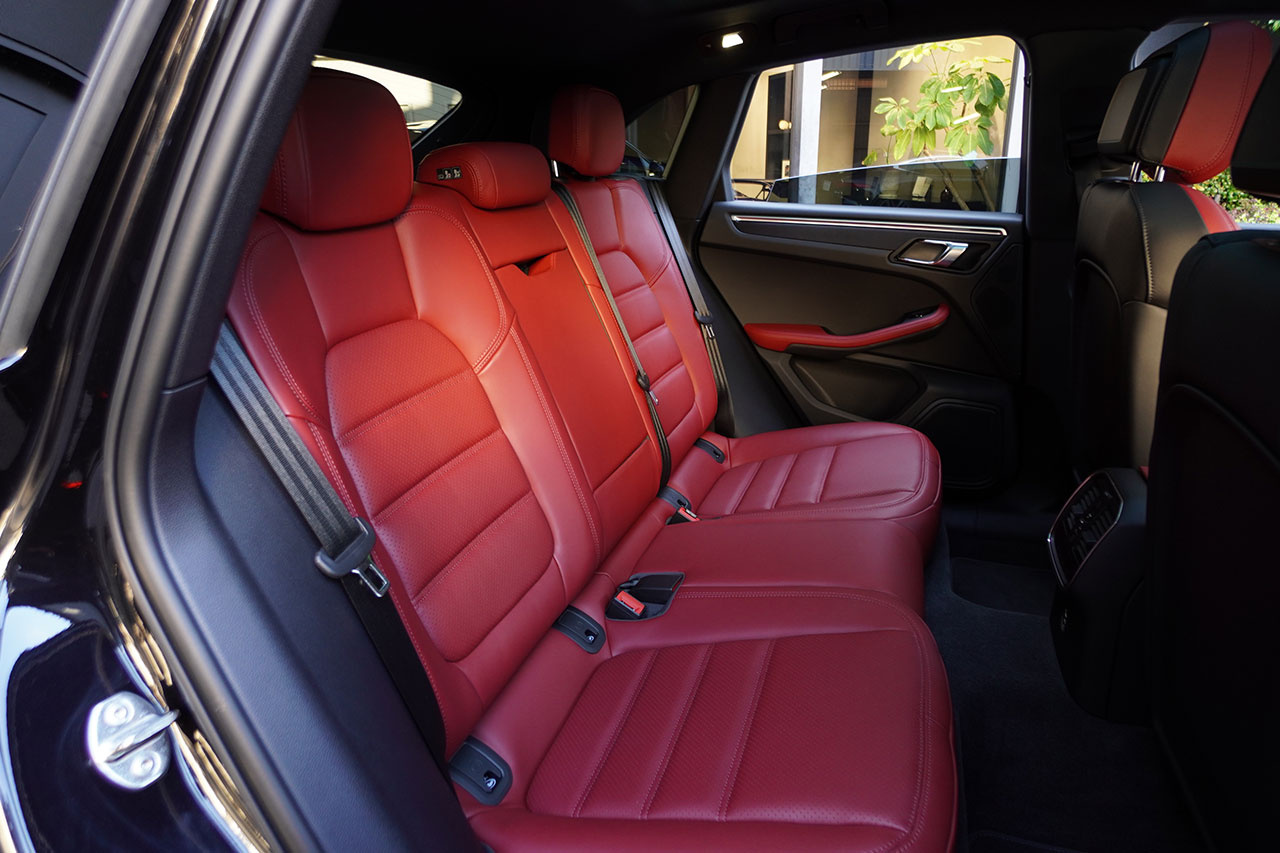 2024 Porsche MACAN null