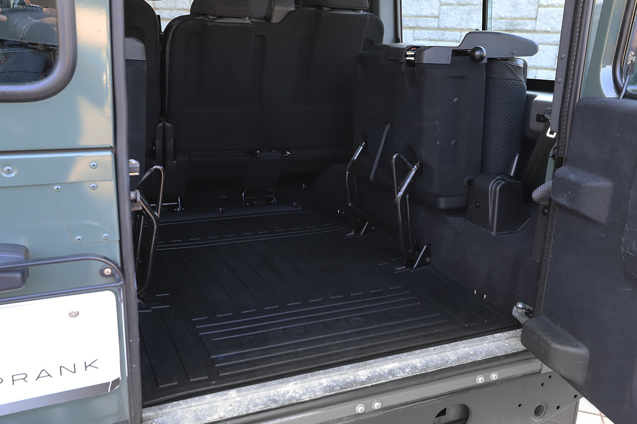 2013 Land Rover DEFENDER null